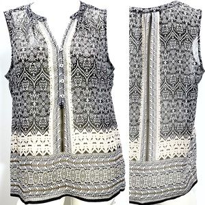 “Liz Claiborne” Tunic Top